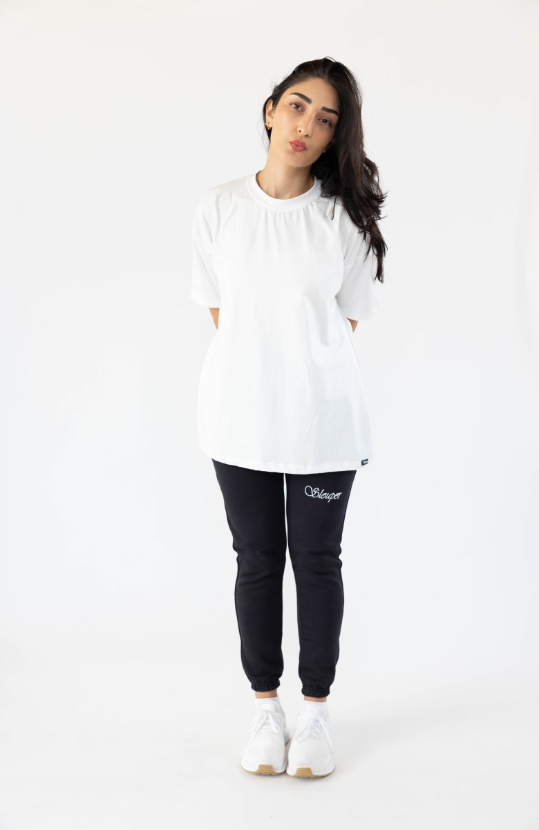 How To Wear An Oversized T-shirt With Leggings Women's